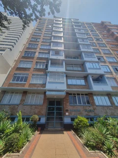 NORTH BEACH FLAT FOR SALE