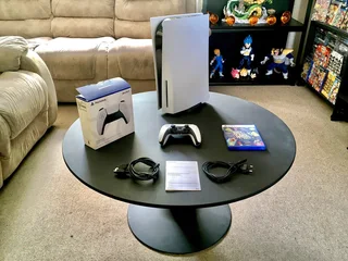 PS5 825GB Disc Edition &#43; Stand &#43; Just Dance -  R7690