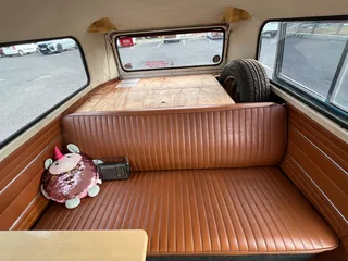 VOLKSWAGEN KOMBI