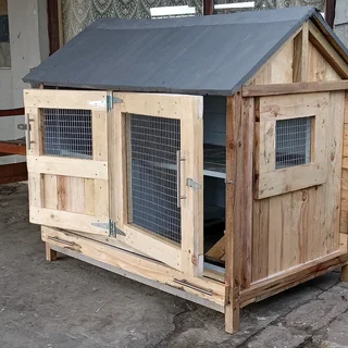 Rabbit hutch