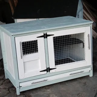 Large Rabbit hutch