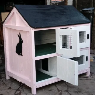 Rabbit hutch