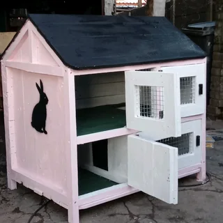 Rabbit hutch