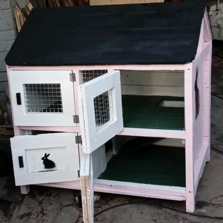 Rabbit hutch