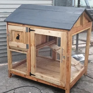 Large Rabbit hutch