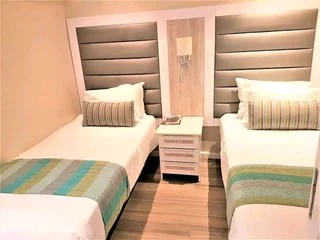 Umhlanga Sands Resort 13 to 20 December. 4 Sleeper unit