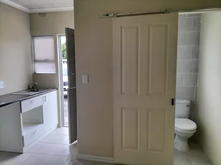 One Room unit available for Rent