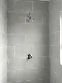 One Room unit available for Rent