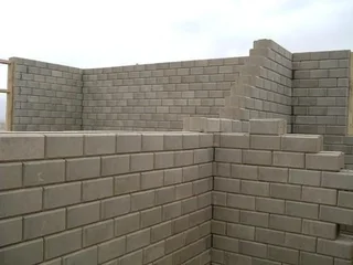 Pre owned Hydraform M7S2E Blockmaking machine and 200 liter Pan mixer