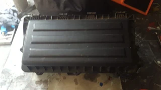 Vw polo air filter  box