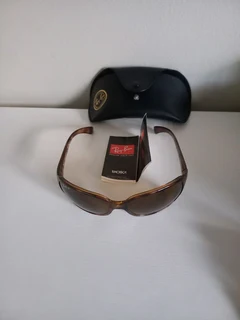 Ray Ban  sunglasses polarized( ladies)