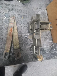 Vw mk1 caddy tailgate   catches