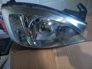 Opel corsa c gamma  right side  headlight