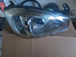 Opel corsa c gamma  right side  headlight