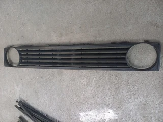 Vw citi golf  grille  badgeless