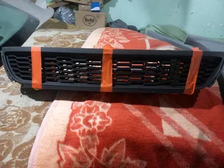 vw  polo 250 lower front bumper grille