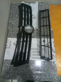 Vw polo  vivo  front upper grille