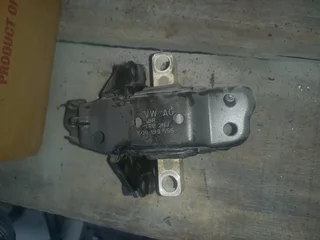 Vw polo  engine mounting R300