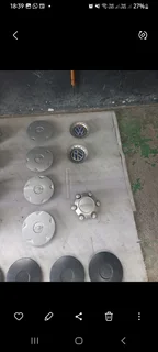 Center  caps  R100 each