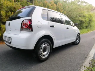 Vw Polo Vivo Xpress 2017 In Showroom Condition Low Kms