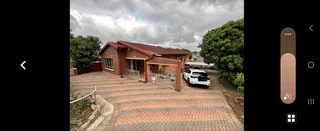 3.5 Bedroom Flat for rent