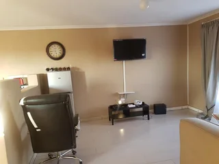 Bachelor apartment accommodation in KAGISO for R3350