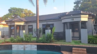 A House to rent in Bramley for R19500