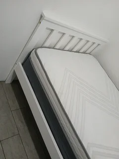 Bed - Ad posted by lana vine