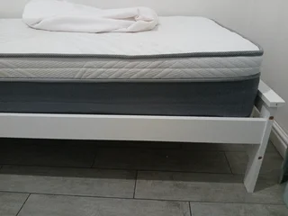 Bed - Ad posted by lana vine