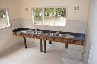 Caravans to Rent at a Beautiful, Tranquil, Scenic and Safe Premises on the Bluff