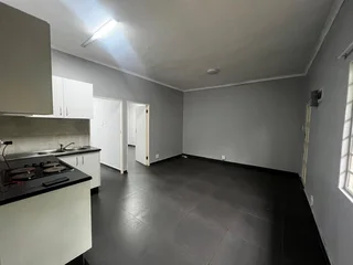 Pet Friendly Modern 2 Bedroom 2 Bathroom with secure parking based on the Bluff