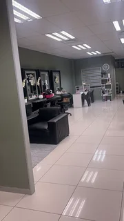 RENT chair and mirror in a salon in NORTHLANDS CORNER shopping centre.