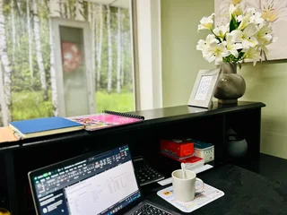 RENT a space in A salon.