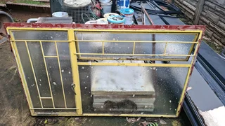 Large Steel Window with Burglar Bars – 1.51 m × 0.95 m