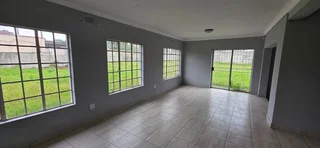 Houses with big stand in Witfield