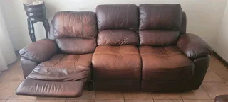 2 &amp; 3 Seater Lounge Suite
