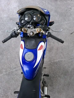 HONDA CBR 125R