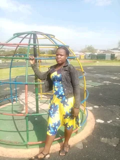 I AM LOOKING FOR A STAY OUT DOMESTIC JOB