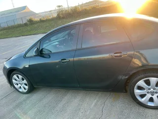 2015 Opel Astra Sedan