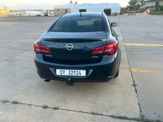 2015 Opel Astra Sedan