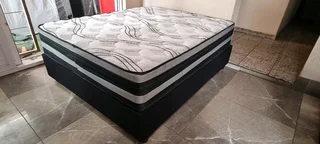 MATRESS AND BASE