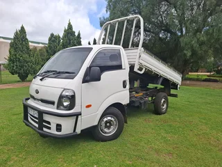 2016 Kia Dropside tipper