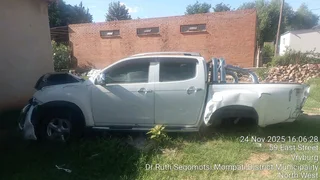 Isuzu  300 dteq 2013