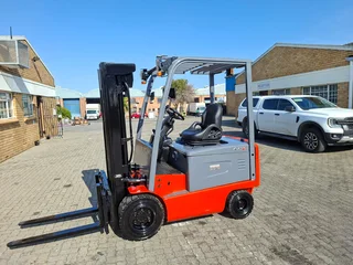 Refurbished Doosan B25S electric forklift for sale