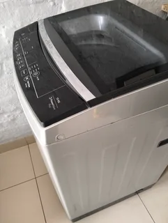 Bosch 13 KG washing machine on sale