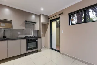 Bryanston cottage to let