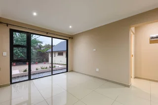 Bryanston cottage to let