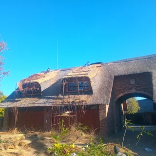 Thatch Repairs | Thatch Roofs | Thatch Lapas