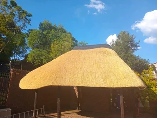 Thatch Lapas | Thatch Specialist | Thatch Repairs