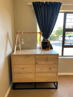 Steel Base Chest of drawers